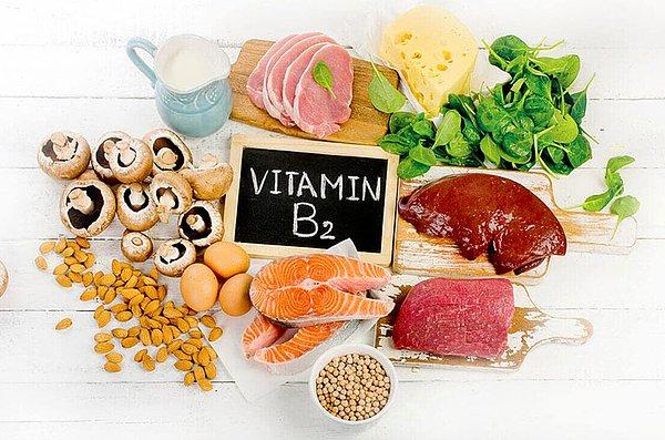 B2 (Riboflavin): Büyüme ve gelişme için çok önemlidir, protein karbonhidrat ve yağ metabolizmasında görev alır, demir ve B6 vitamininin emiliminde yardımcıdır.