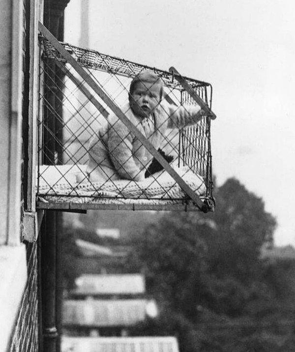 12. 1937 yılında kullanılan bebek kafeslerine bakın!