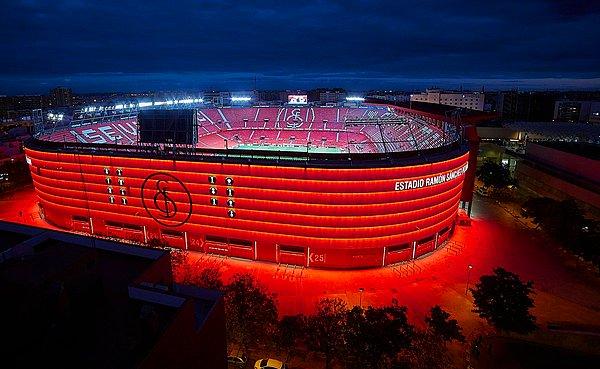 Uefa Avrupa ligi finali, 18 Mayıs'ta İspanya'nın Sevilla kentindeki Ramon Sanchez-Pizjuan Stadı'nda oynanacak.