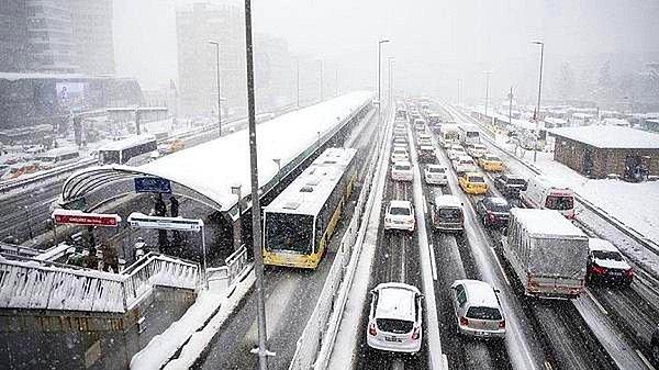 İstanbul’da Otobüsler Saat Kaça Kadar Çalışacak?
