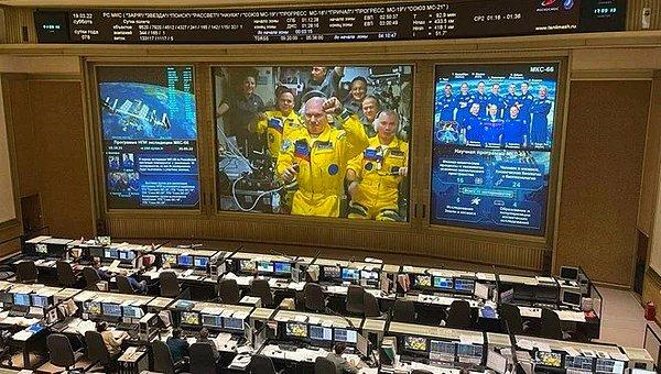 Rus kozmonotların görev süresi altı ay olacak.
