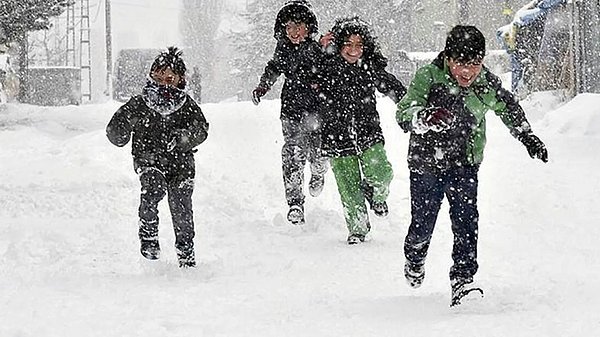 21 Mart Pazartesi (Yarın) Okullar Tatil mi?