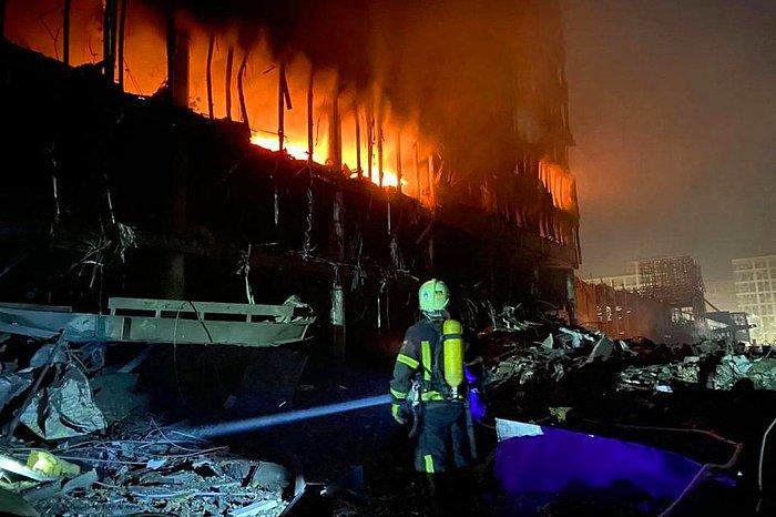 Kiev'deki Alışveriş Merkezine Saldırı: 8 Kişi Öldü