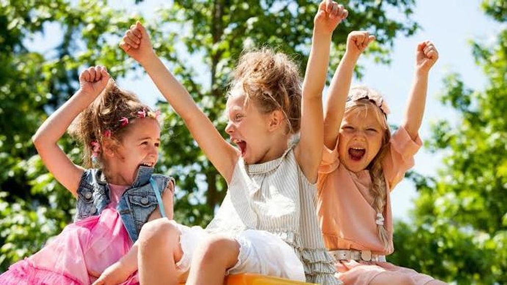 Çocuğunuzun Üzerindeki Çekinikliği Atıp Özgüvenini Artıracak 10 Şey!