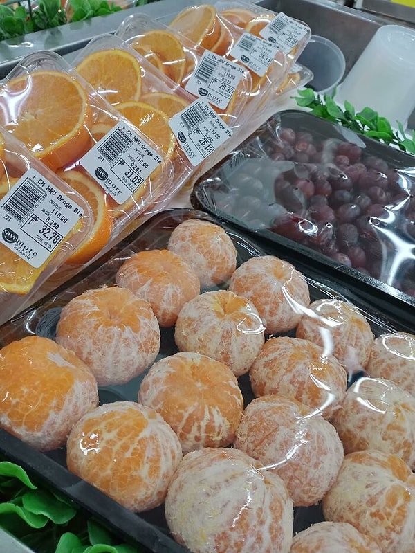 8. Ну да, у нас недостаточно пластика на Земле