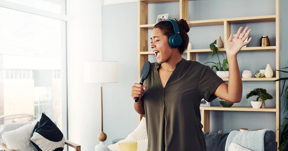 Sesim Kötü Diye Kendini Tutma: Dinlemesi Bir Yana Söylemesi de Pek Keyifli 12 Şarkı