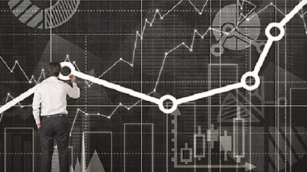 Aşağıdaki isimlerden hangisi Neoklasik ekonomi anlayışının savunucularından biri değildir?