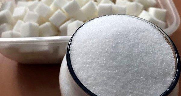 Çiftçiler, Çorum Şeker Fabrikası'nın özelleştikten sonra yıllık şeker pancarı üretimi taahhüdünü mücbir sebeplerle yerine getiremeyen çiftçilere ciddi bir "ceza politikası" uygulandığını söylüyor