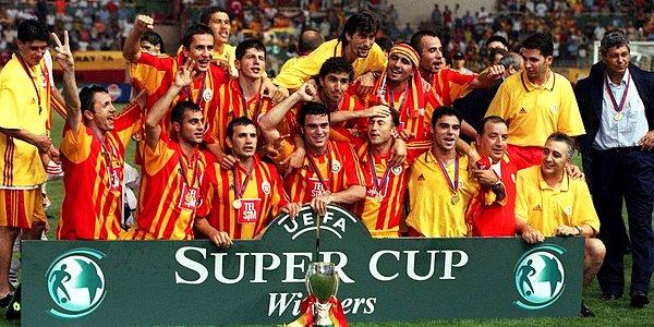 Galatasaray daha sonra 25 Ağustos 2000'de Real Madrid'i yenerek Süper Kupa'yı da müzesine götürdü. Fenerbahçe taraftarının şaka amaçlı açtığı pankart bir şekilde Galatasaray'a şans getirdi.