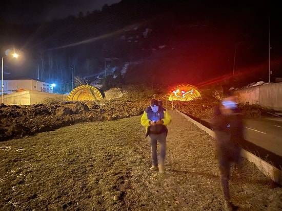 Toprak Kayması Nedeniyle Bolu Dağı'nda TEM Otoyolu Çift Yönlü Kapandı