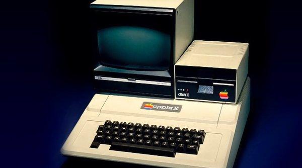 Şirketin, Apple-1'in ardından kullanıma sunduğu Apple-2'nin sahip olduğu teknoloji, bilgisayar endüstrisinin gelişiminde önemli rol oynadı.