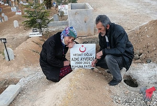 İsmail Saymaz yazısında anne ve oğul arasında geçen ifadelere de yer verdi...