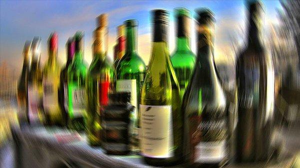 11. “Alkol bağımlısı danışanımı sabahın 9.30’unda şişeden içerken yakalamıştım. Alkol bağımlısı olduğunu asla kabul etmiyordu.”
