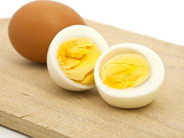 2 adet haşlanmış yumurta: 140 kalori.