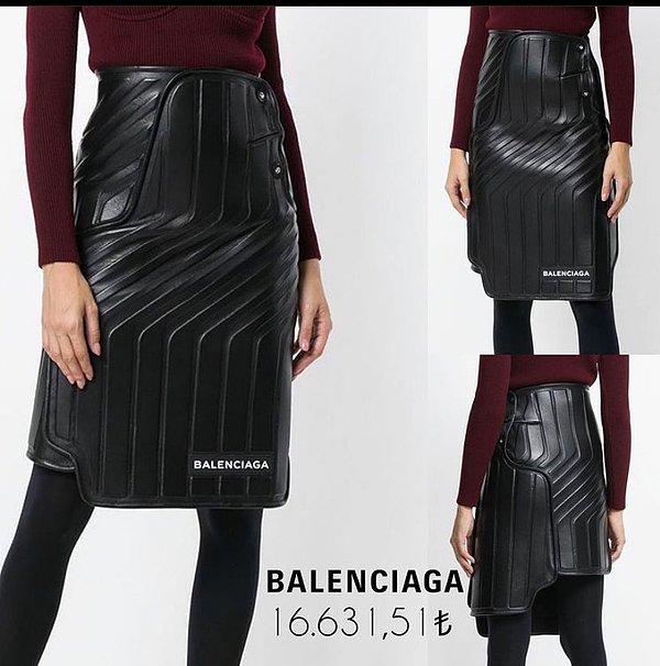 Balenciaga'nın oto paspası tasarımlı şu eteği 16.631 TL. Bunun bile meraklısı var, düşünün...