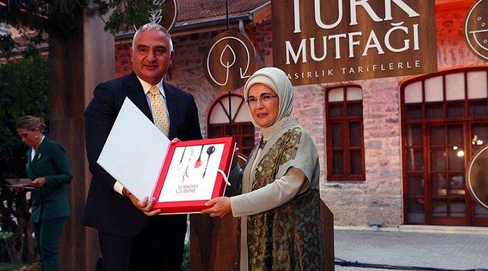 Bakanlık Emine Erdoğan'ın Kitabına Yeni Baskı Yapacak