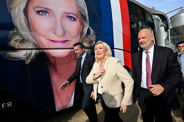 "Marine Le Pen’den tarafız"