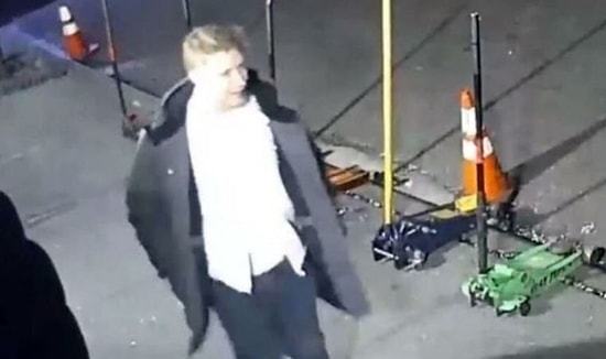 New York'ta Bir Kişi 'Türklerden Nefret Ediyorum' Denilerek Bıçaklandı...