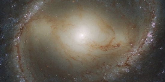 Güneş'in Milyonlarca Katı Büyüklüğünde Bir Kara Delik Fotoğraflandı!