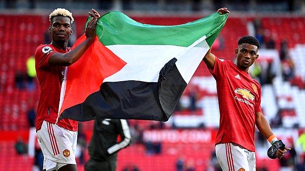 Bu olaydan 3 gün sonra Paul Pogba ve Amad Diallo, Manchester United'ın, Fulham ile 1-1 berabere kaldığı maçın sonunda Filistin bayrağı açtılar.