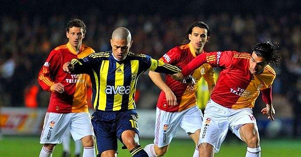 Rekabet orada büyük. Fenerbahçe x Galatasaray maçları adeta birer savaş.