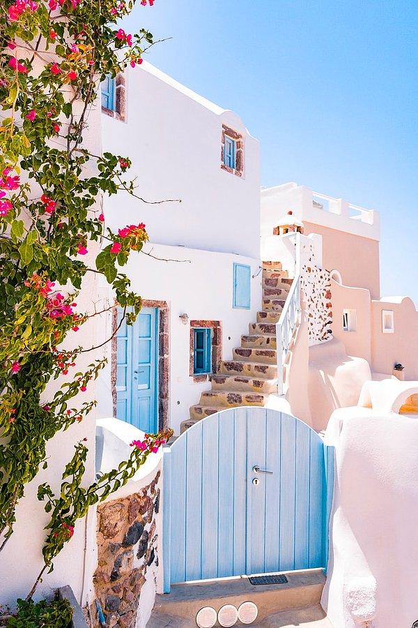 Komşumuz Yunanistan da yaz sezonu için değerlendirebileceğimiz tatil lokasyonlarından bir tanesi.