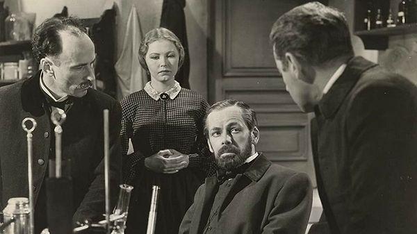 7. The Story of Louis Pasteur / Louis Pasteur'ün Hikayesi (1936) IMDb: 7.3