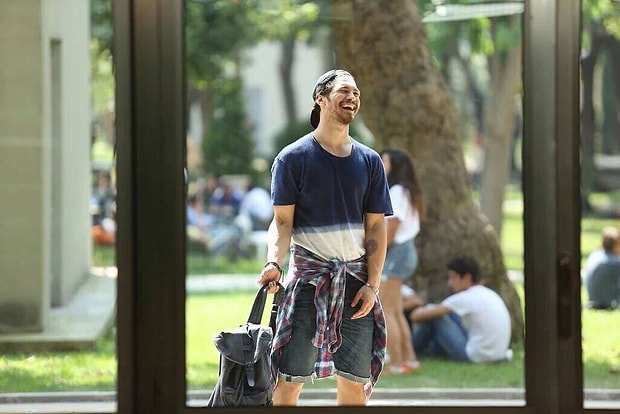 Netflix'in Terzi'si Çağatay Ulusoy, Cizreli Çocuklarla Buluştu!