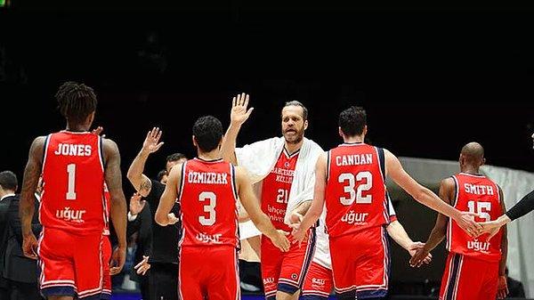 Finalin ilk mücadelesini 72-69 kazanan temsilcimiz, 13.500 seyirci önünde oynanan karşılaşmayı da 90-74 kazanarak FIBA Europe Cup şampiyonu olmayı ve tarihinin ilk Avrupa kupasını kazanmayı başardı 🏆