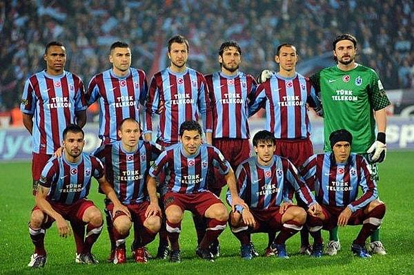 Son olarak, aşağıdaki isimlerden hangisi Trabzonspor'un teknik direktörlüğü görevini üstlenmemiştir?