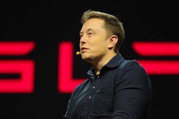 Tesla ve SpaceX gibi şirketleri ile teknoloji dünyasında büyük yatırımları bulunan Elon Musk Twitter'ı da satın alması ile oyun alanını iyice genişletti.