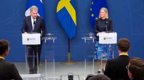 İsveç Başbakanı Magdalena Andersson, Finlandiya Cumhurbaşkanı Sauli Niinisto ile düzenlediği ortak basın toplantısında, “Tüm soru işaretlerini görüşmek ve düzeltmek için Türkiye’ye gitmeye hazırız" dedi.