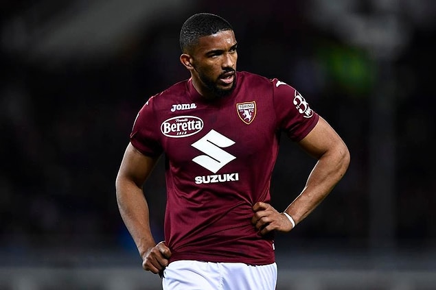 7. Liverpool, Torino'nun başarılı savunma oyuncusu Gleison Bremer için hızlı bir teklif hazırlıyor. (Daily Mirror)