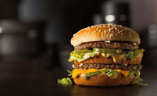 Dünyaca ünlü bir hamburger endeksi var zaten biliyorsunuz. Big Mac endeksini kendimiz hesaplayalım.