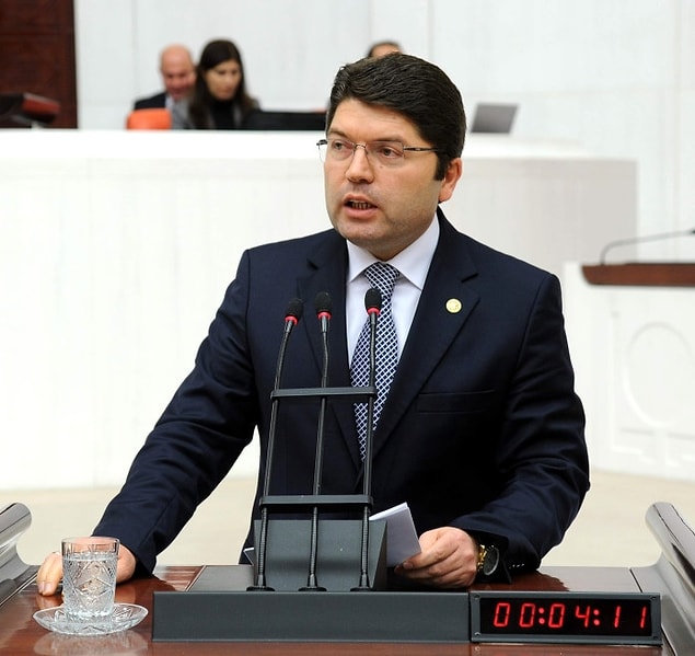 Yılmaz Tunç Kimdir?
