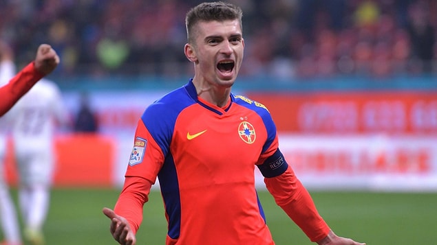 1. Beşiktaş, uzun süredir Trabzonspor'un listesinde yer alan FCSB'nin kaptanı Florin Tanase'yi kadrosuna katmak istiyor.