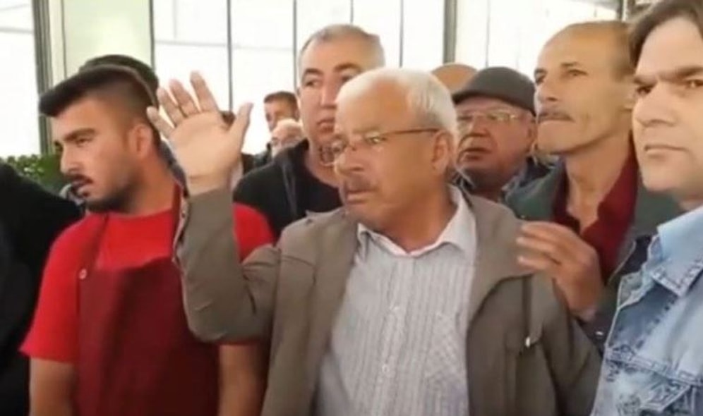 Vatandaş, Binali Yıldırım'a Dert Yandı: 'AKP'li Olarak Söylüyorum Millet Perişan, Şu Ekonomiye Bir El Atın'