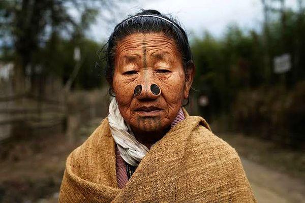 Tane ve Tanii olarak da bilinen Apatani kabilesi, Çin-Tibet köklerinden gelen ve Ziro Vadi'sinde yaşayan küçük bir etnik grup.