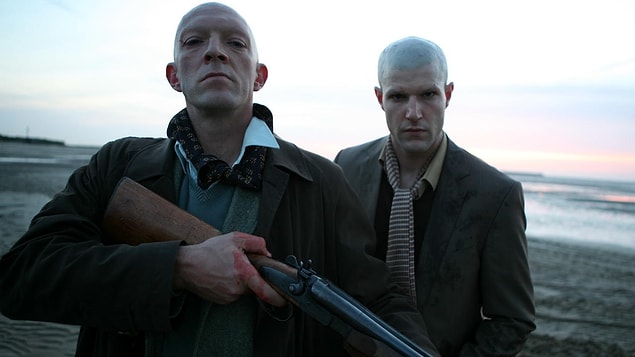 45. Bizim de Günümüz Gelecek (2010) IMDb 6.1