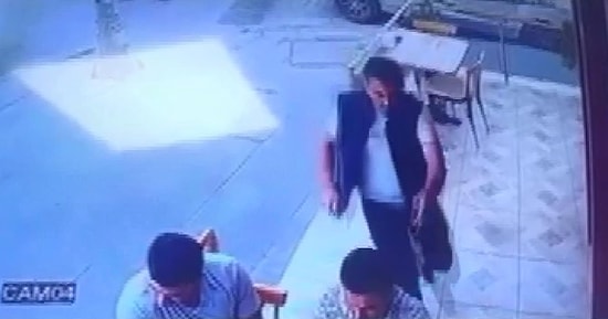 Esenyurt'ta Dehşet! Börek Yerken Kulağı Kesildi