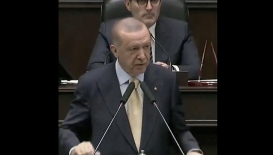 Gezi Protestolarına Katılan Vatandaşlara Sürtük Diyen AKP'li Cumhurbaşkanı Recep Tayyip Erdoğan'a Tepki Yağdı!