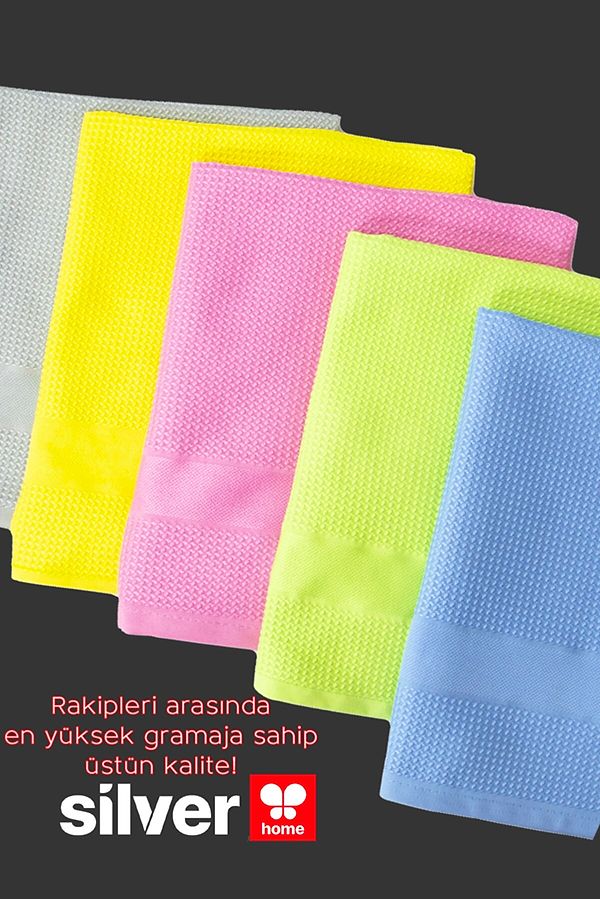 6. Tabii dolap silmek için de mikrofiber bez gerek.