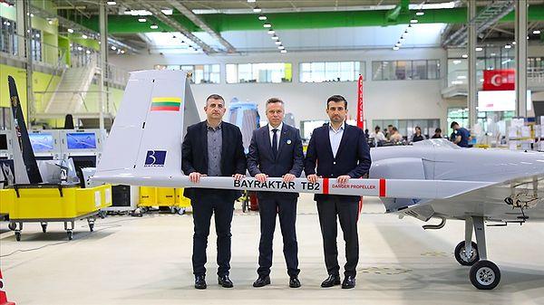 Litvanya Savunma Bakanı Yardımcısı Vilius Semeska, SİHA'nın satışı için bugün Baykar Teknoloji'ye bir ziyaret gerçekleştirdi.