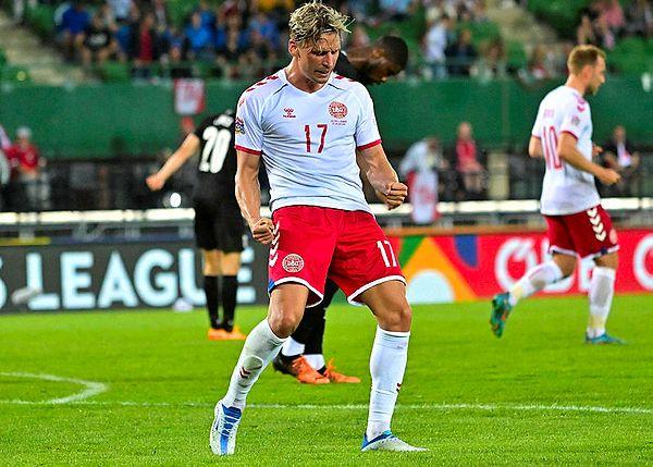 12. Trabzonspor, Udinese ile sözleşmesi sona erecek olan Jens Stryger Larsen'i listesine aldı.