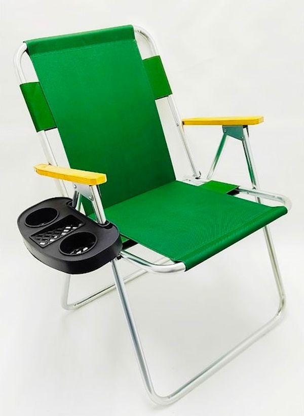 5. Bardaklık aparatlı katlanır sandalye.