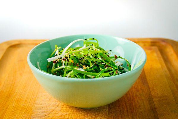 Yeşil Soğan Salatası Tarifi