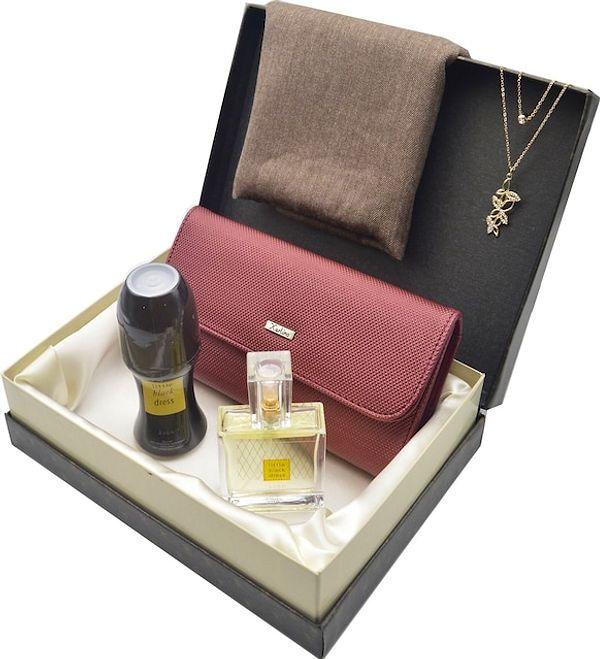18. Paşmina şal, parfüm, deri cüzdan, kolye ve roll on deodoranttan oluşan tam 5 parçalık bir hediye seti.