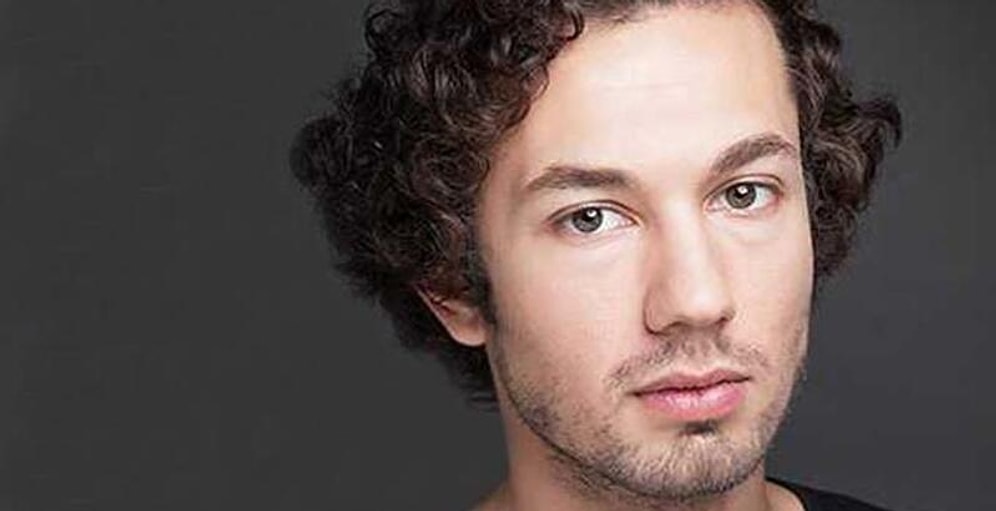 Efecan Şenolsun Kimdir, Kaç Yaşında? Efecan Şenolsun Hangi Yapımlarda Rol Aldı?