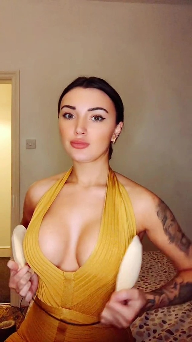 Frances'ın geçirdiği bazı ameliyatlar arasında dudak ve yüz dolguları ile meme büyütme gibi operasyonlar var.