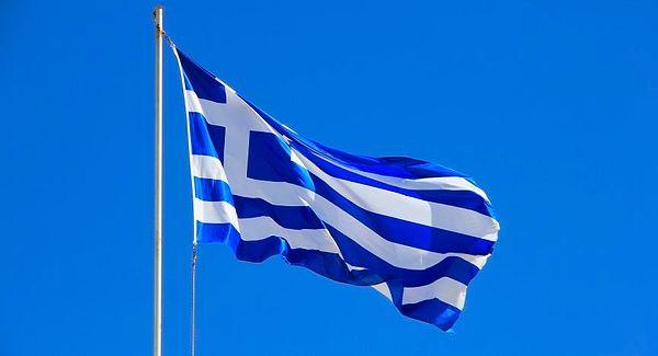 11. “Yunanistan’ın NATO ülkesi olduğunun farkında, değil mi?”